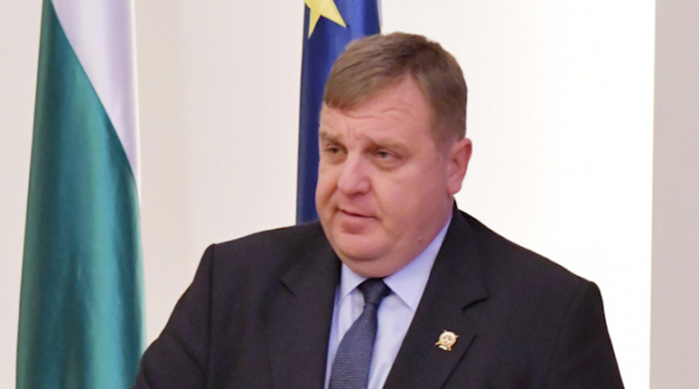 Каракачанов: България няма ясна концепция за работа със своите общности в чужбина