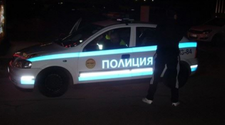 Като в мутренските времена: Двама братя пребиха зверски мъж с бухалки на пътя за Гърция