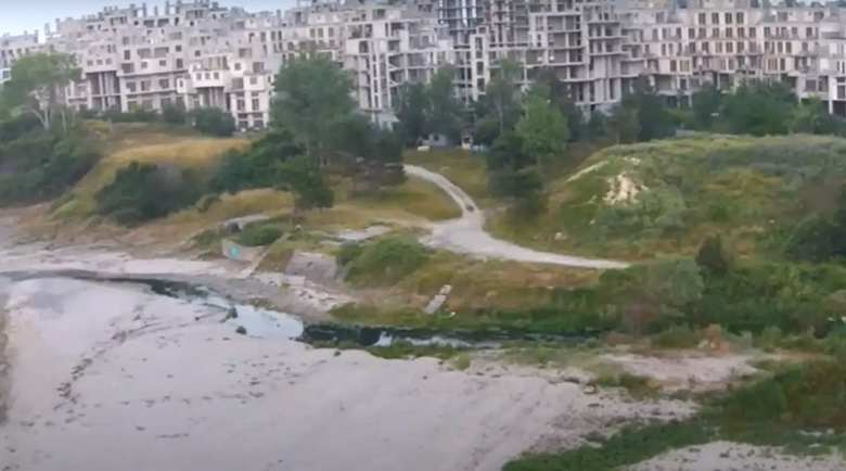 Няма спирка за леенето на бетон в Царево, задава се нов комплекс