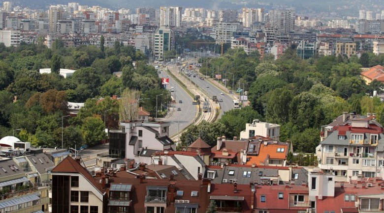 Българите по-малко ще купуват жилища и ще ремонтират имотите си