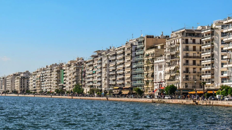 Жилищната криза в Гърция: 62% от младите казват, че разходите са неуправляеми