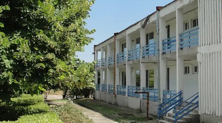 Пълно безхаберие: 108 почивни бази за ученици стоят затворени