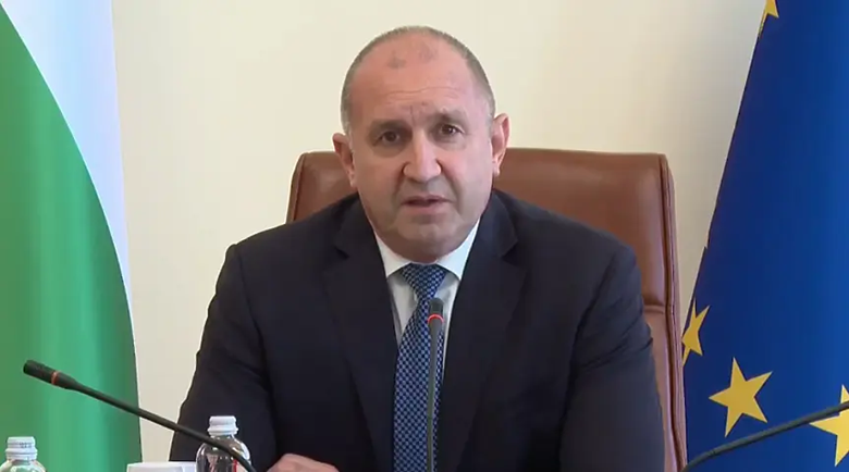 Радев: Ударените кораби в Черно море са два! Ще викам Митрофанова